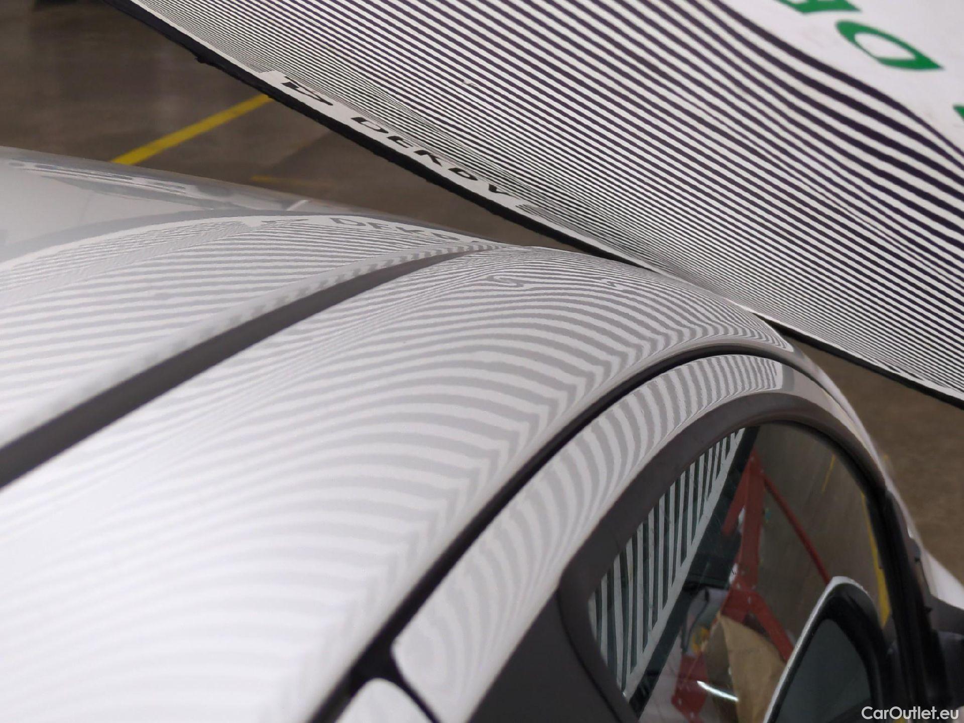  Toyota  Yaris TOYOTA  Hybride / 2019 / 5P / Berline Hybride 116h Dynamic Business Beyond Zer #8