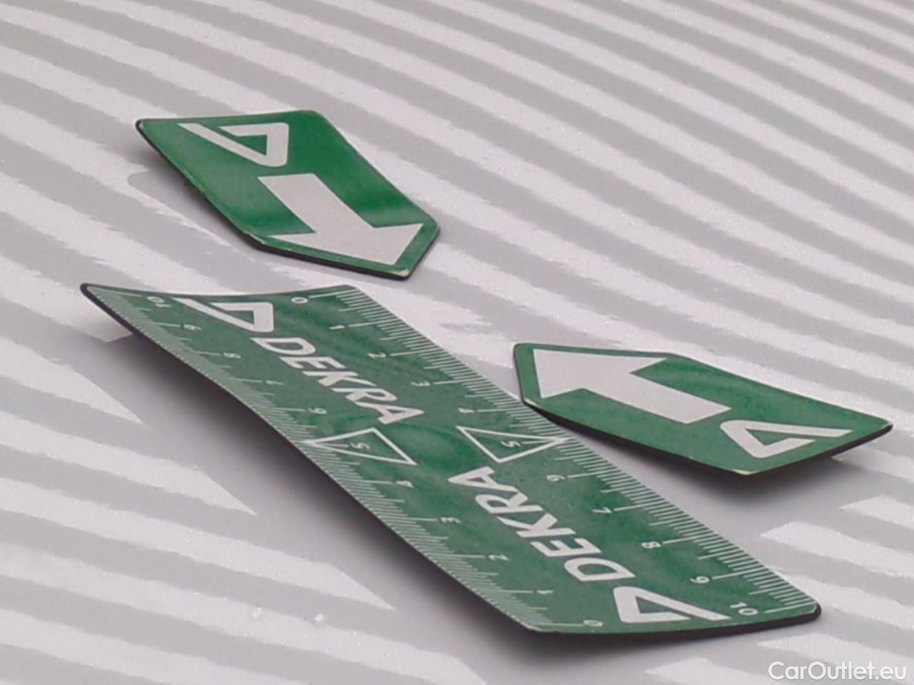  Toyota  Yaris TOYOTA  Hybride / 2019 / 5P / Berline Hybride 116h Dynamic Business Beyond Zer #26