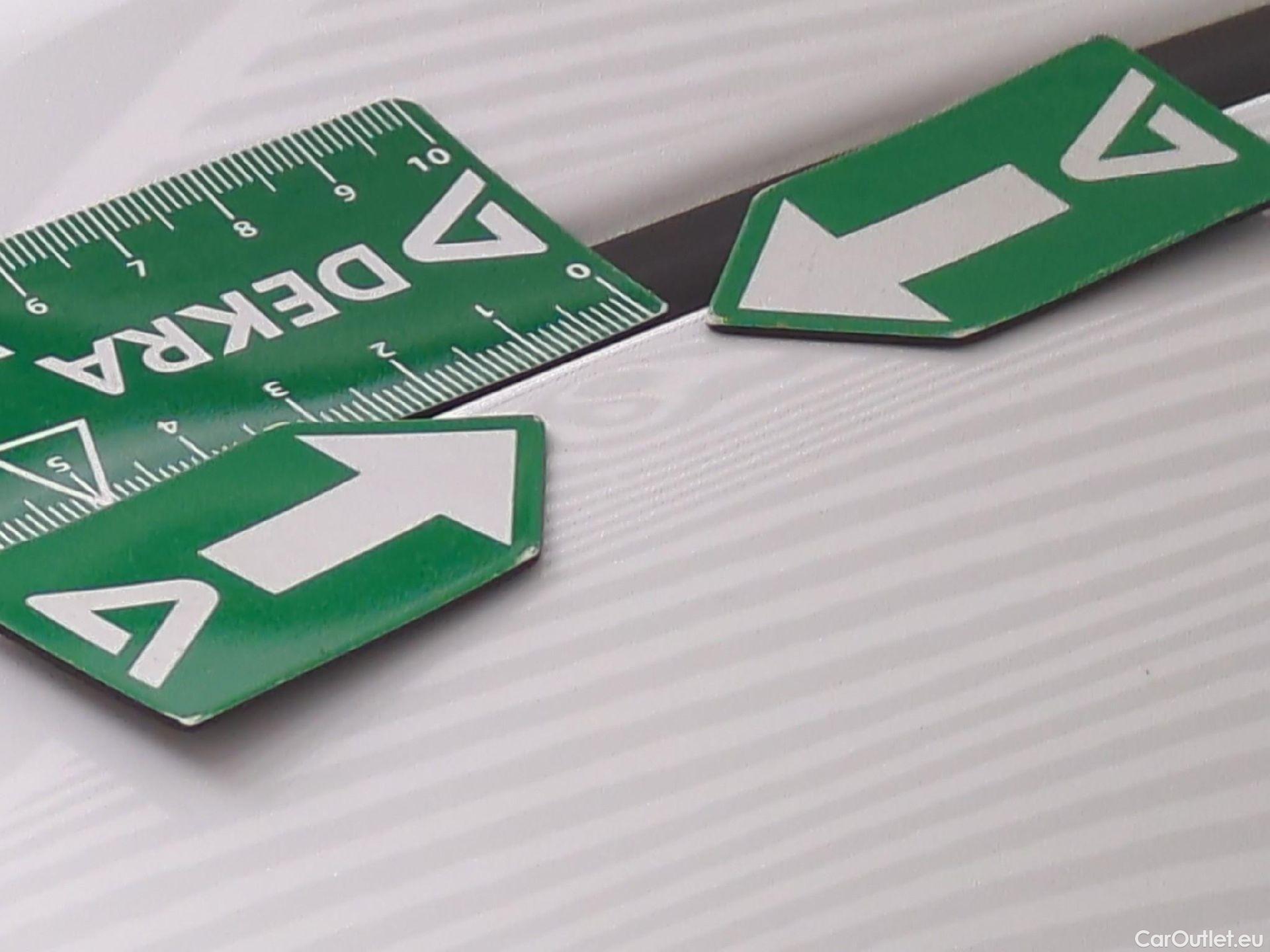  Toyota  Yaris TOYOTA  Hybride / 2019 / 5P / Berline Hybride 116h Dynamic Business Beyond Zer #34