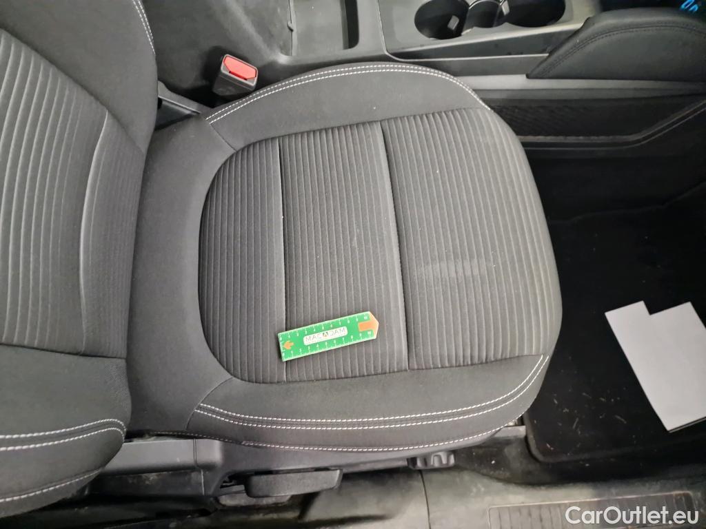  Ford  Kuga FORD  / 2019 / 5P / SUV 2.5 Dur 225 hybrid PHEV Pshift Titanium #26