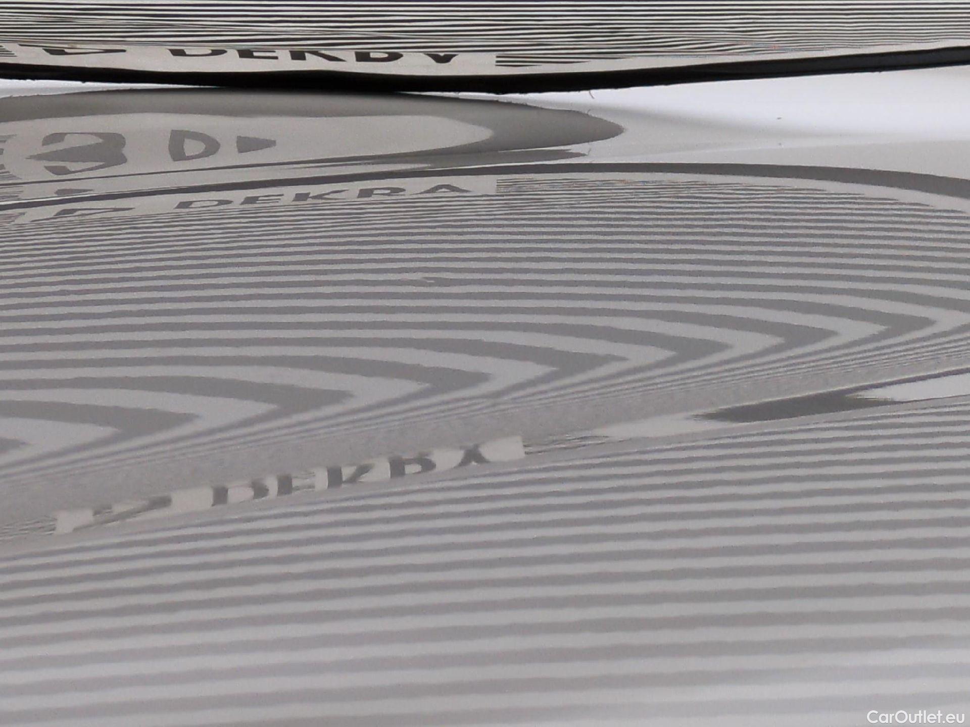  Toyota  Yaris TOYOTA  Hybride / 2019 / 5P / Berline Hybride 116h Dynamic Business Beyond Zer #14