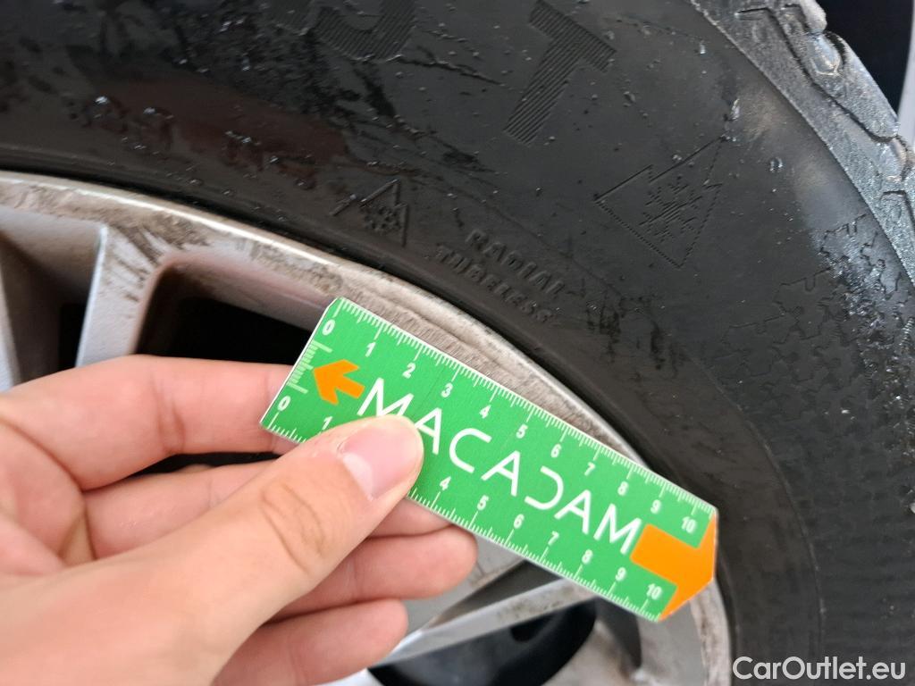  Peugeot  208  Affaire Premium Pack 1.2 80CV BVM5 E6dT #29