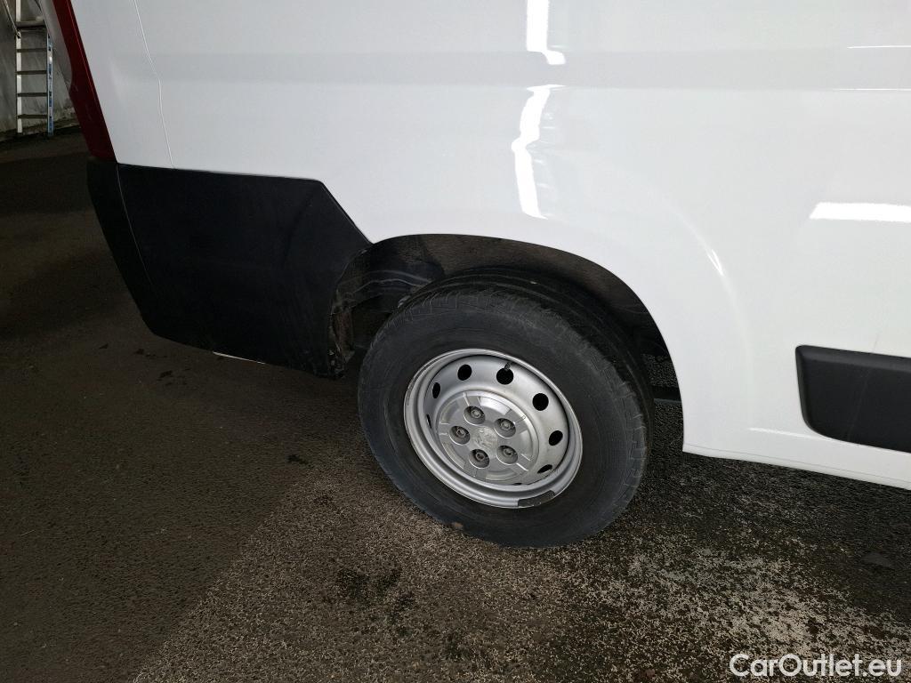  Peugeot  Boxer PEUGEOT  / 2014 / 4P / Fourgon tôlé BLUEHDI 110 PREMIUM PACK 330 L2H2 #10