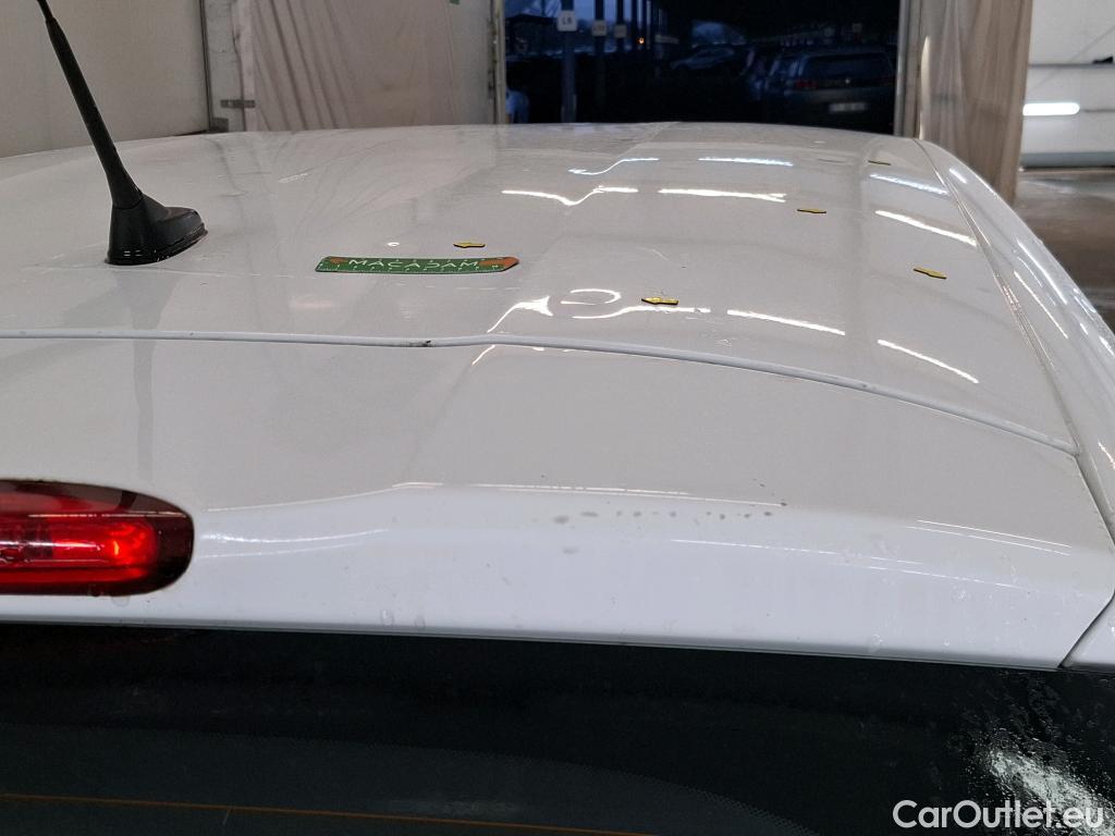  Peugeot  208  Affaire Premium Pack 1.2 80CV BVM5 E6dT #3