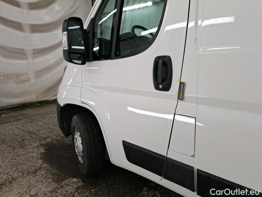  Peugeot  Boxer PEUGEOT  / 2014 / 4P / Fourgon tôlé BLUEHDI 110 PREMIUM PACK 330 L2H2 #19