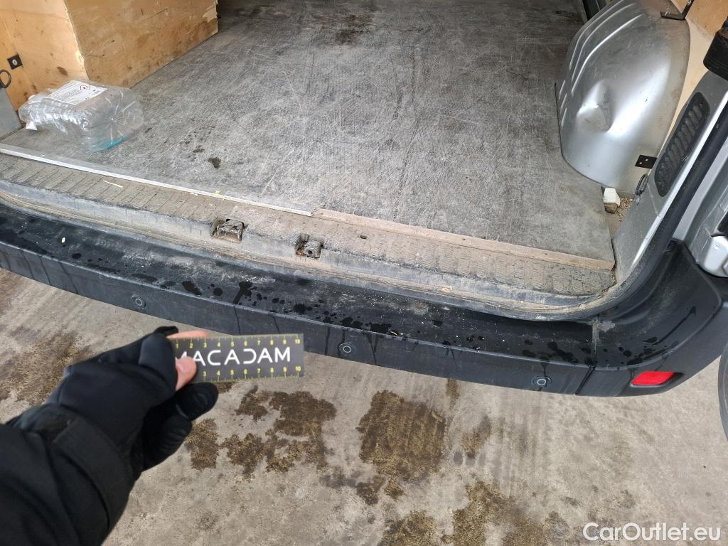  Renault  Master RENAULT  / 2014 / 4P / Fourgon tôlé &FG GCf Trac F3300 L2H2 dCi 110 Euro6 #28