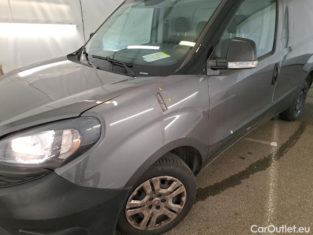  Fiat  Doblo FIAT Doblò Cargo / 2015 / 4P / Fourgonnette 1.3 Multijet 95 Business #59