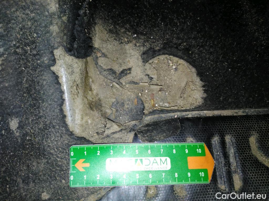  Citroen  Berlingo CITROEN  / 2018 / 4P / Fourgonnette M 1000kg PureTech 110 S&S BVM6 Driver #14