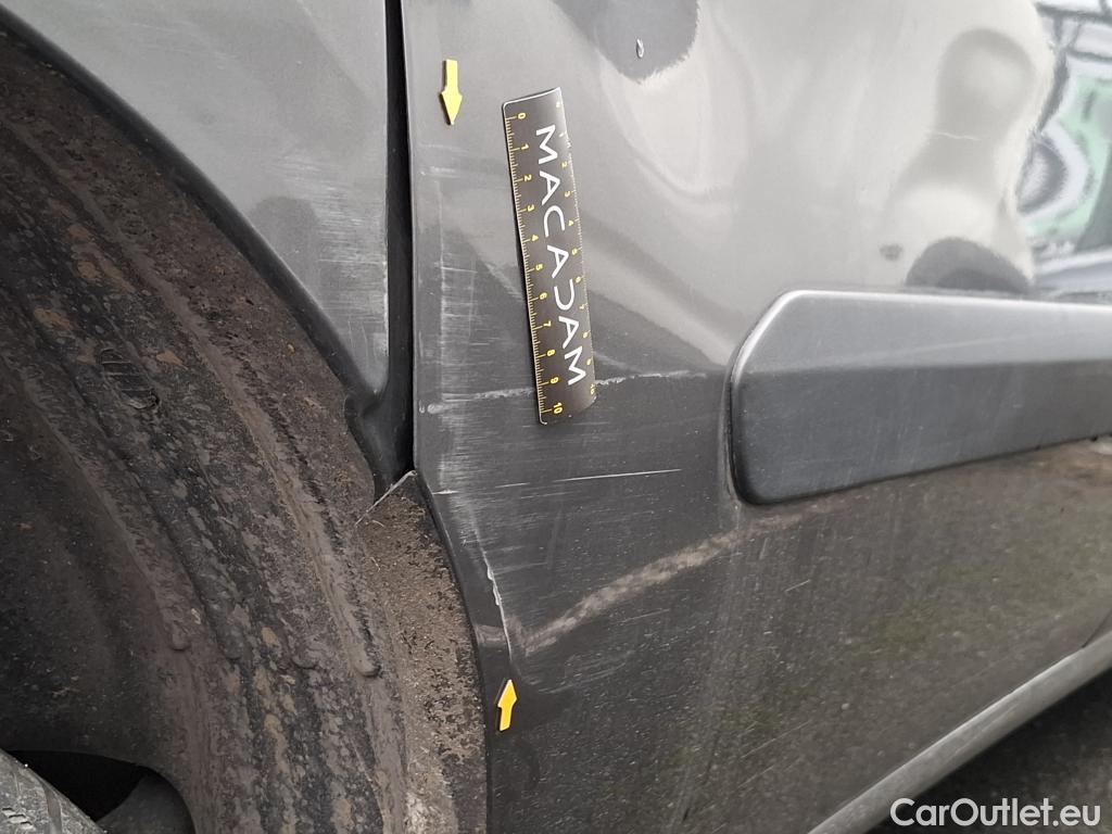  Fiat  Doblo FIAT Doblò Cargo / 2015 / 4P / Fourgonnette 1.3 Multijet 95 Business #46