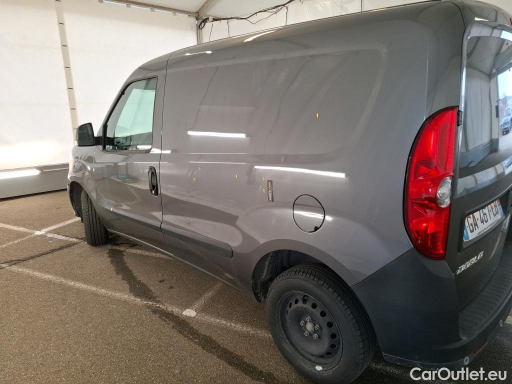  Fiat  Doblo FIAT Doblò Cargo / 2015 / 4P / Fourgonnette 1.3 Multijet 95 Business #10