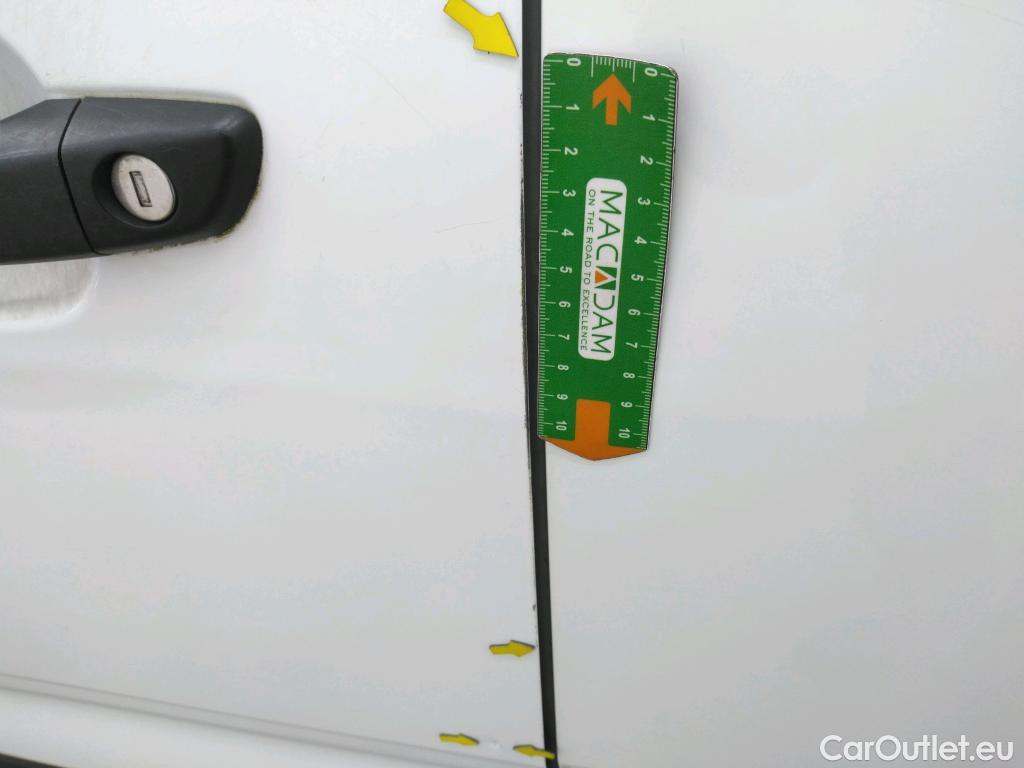  Citroen  Berlingo CITROEN  / 2018 / 4P / Fourgonnette M 1000kg PureTech 110 S&S BVM6 Driver #20