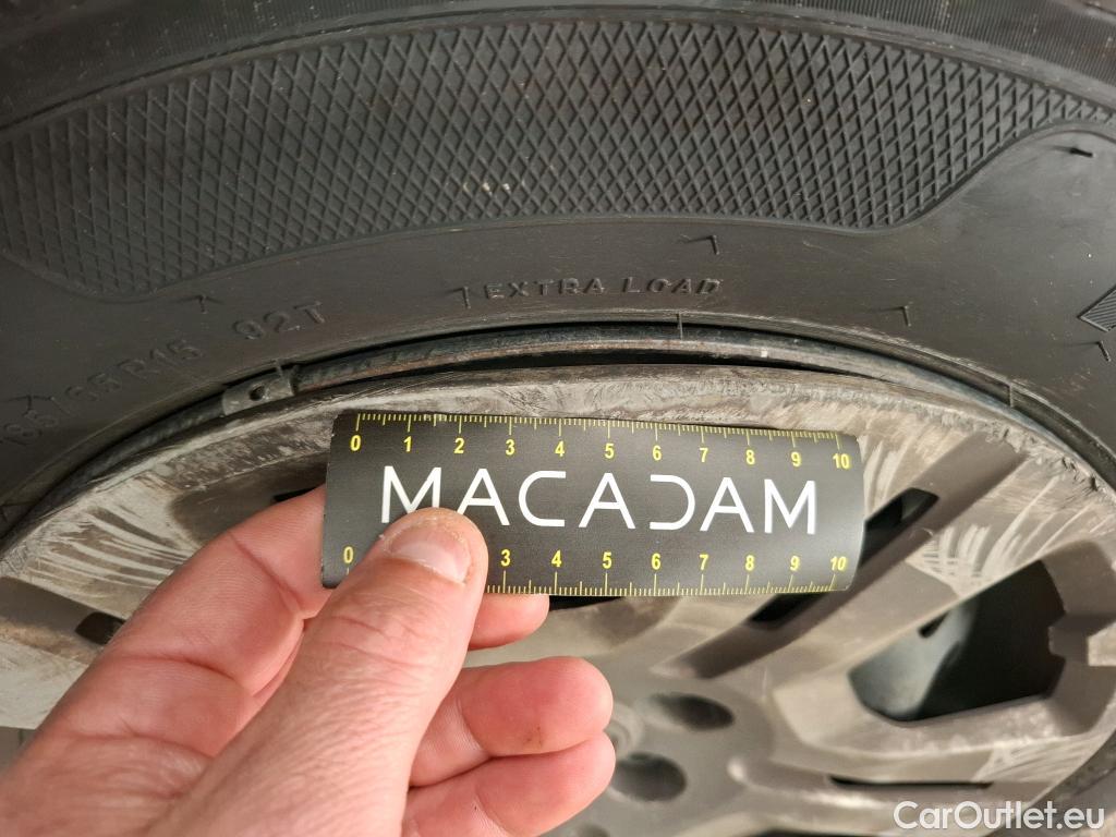  Fiat  Doblo FIAT Doblò Cargo / 2015 / 4P / Fourgonnette 1.3 Multijet 95 Business #91