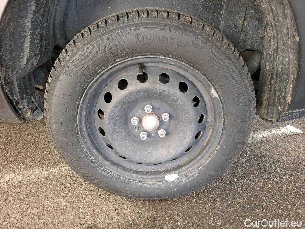  Fiat  Doblo FIAT Doblò Cargo / 2015 / 4P / Fourgonnette 1.3 Multijet 95 Business #74