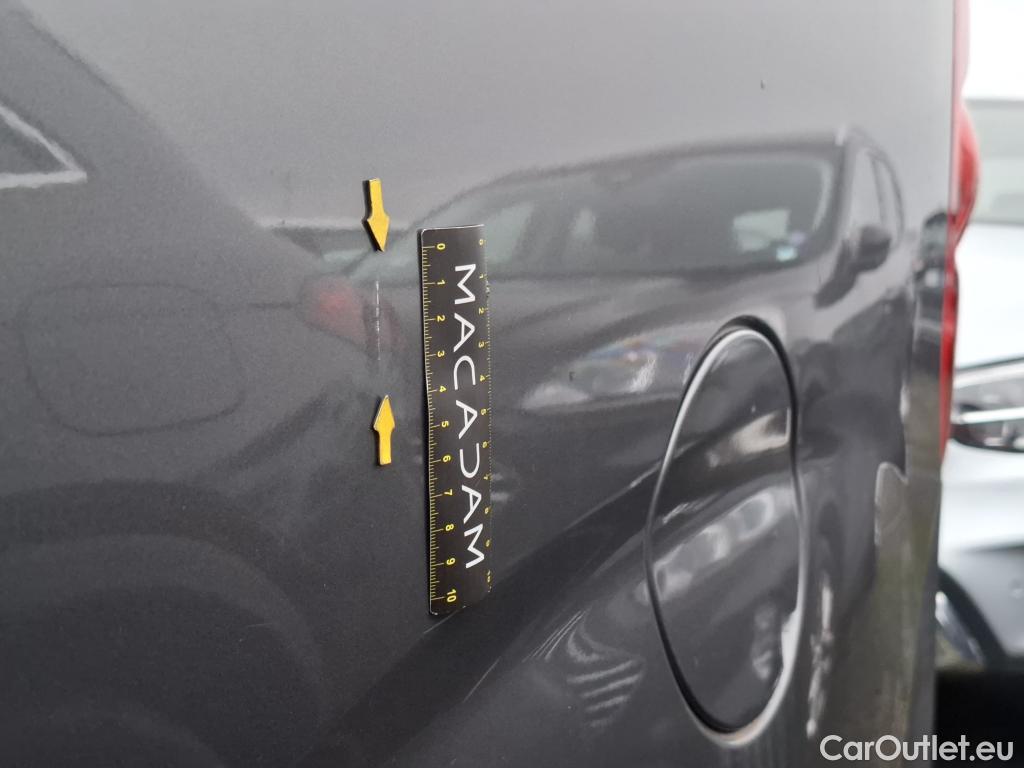  Fiat  Doblo FIAT Doblò Cargo / 2015 / 4P / Fourgonnette 1.3 Multijet 95 Business #16