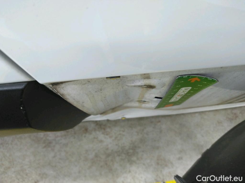  Citroen  Berlingo CITROEN  / 2018 / 4P / Fourgonnette M 1000kg PureTech 110 S&S BVM6 Driver #9