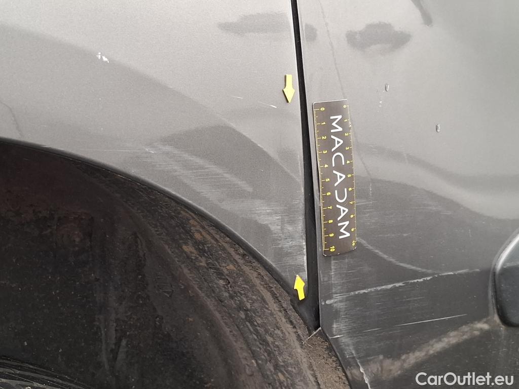  Fiat  Doblo FIAT Doblò Cargo / 2015 / 4P / Fourgonnette 1.3 Multijet 95 Business #36