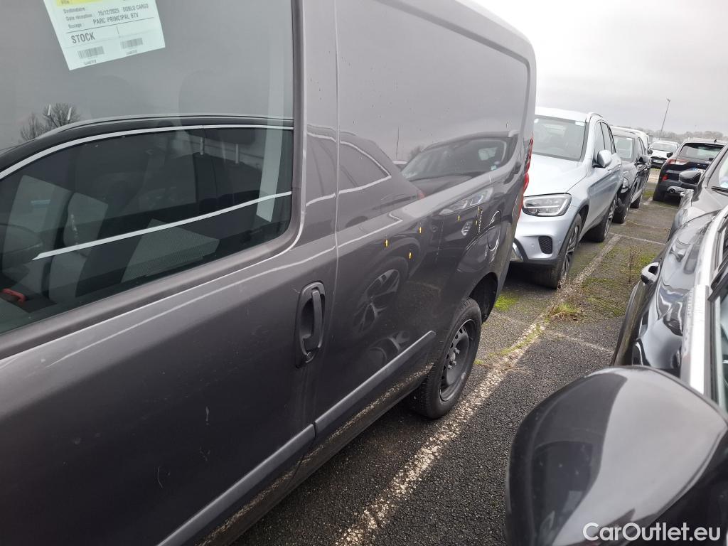  Fiat  Doblo FIAT Doblò Cargo / 2015 / 4P / Fourgonnette 1.3 Multijet 95 Business #22