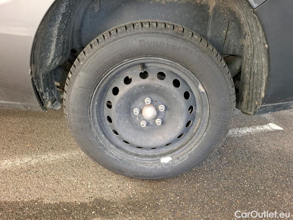  Fiat  Doblo FIAT Doblò Cargo / 2015 / 4P / Fourgonnette 1.3 Multijet 95 Business #63