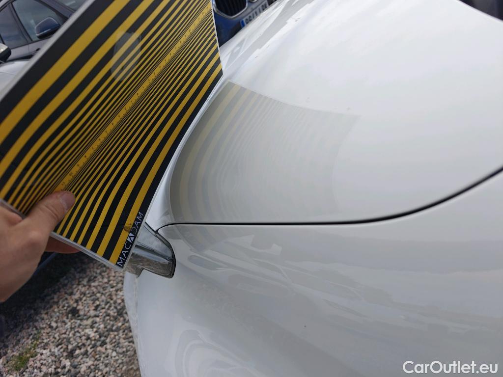  Toyota  Yaris TOYOTA  / 2020 / 5P / berlina con portón 1.5 120H Active Tech #6