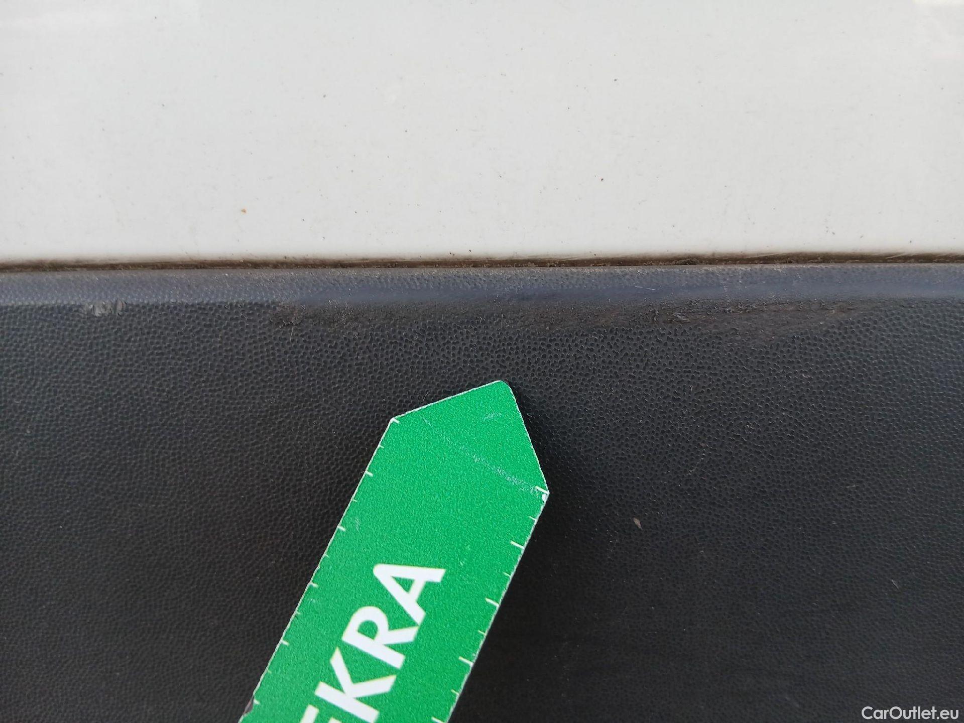  Volkswagen  T-CROSS VOLKSWAGEN  / 2018 / 5P / todoterreno Edition 1.0 TSI 70kW (95CV) #9