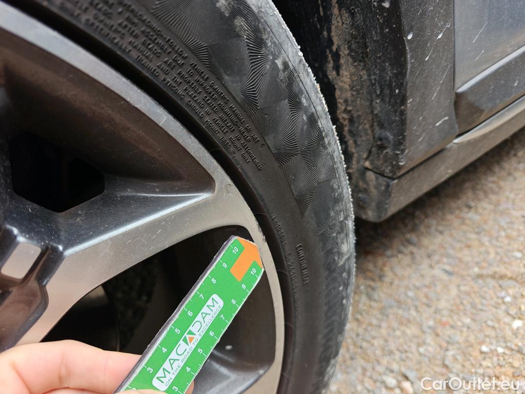  KIA  XCeed KIA  / 2019 / 5P / todoterreno 1.6 GDi PHEV 104kW (141CV) eTech #51