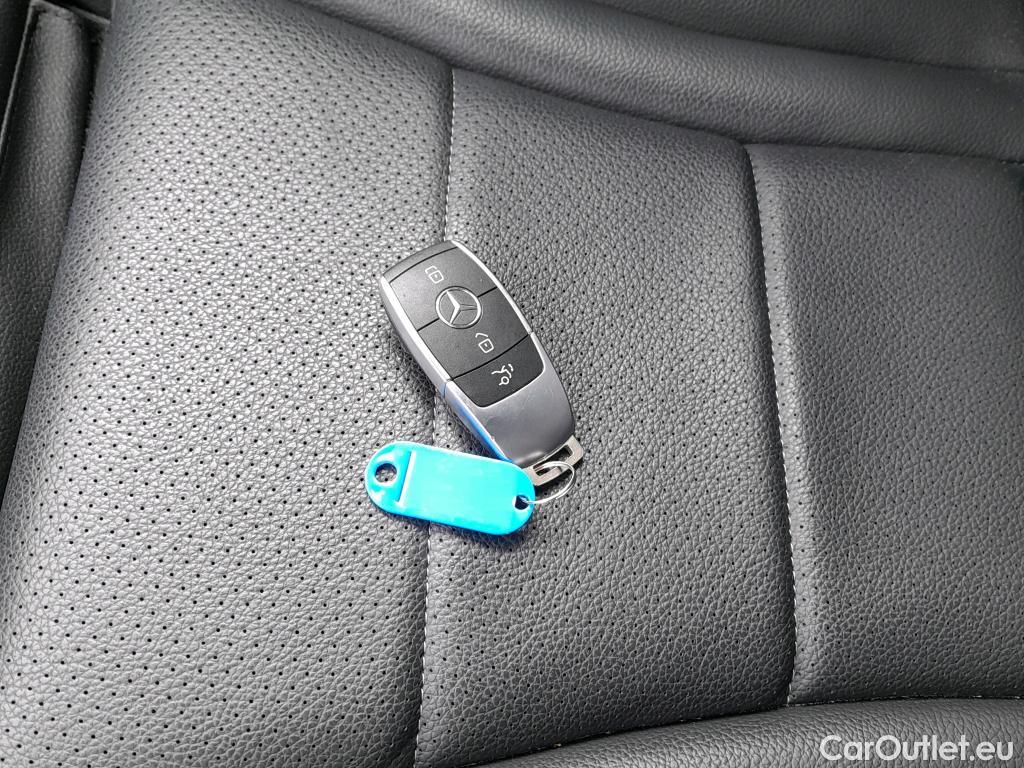  Mercedes  G-Klasee MERCEDES-BENZ GLC Coupé / 2019 / 5P / coupé GLC 220 d 4MATIC #2