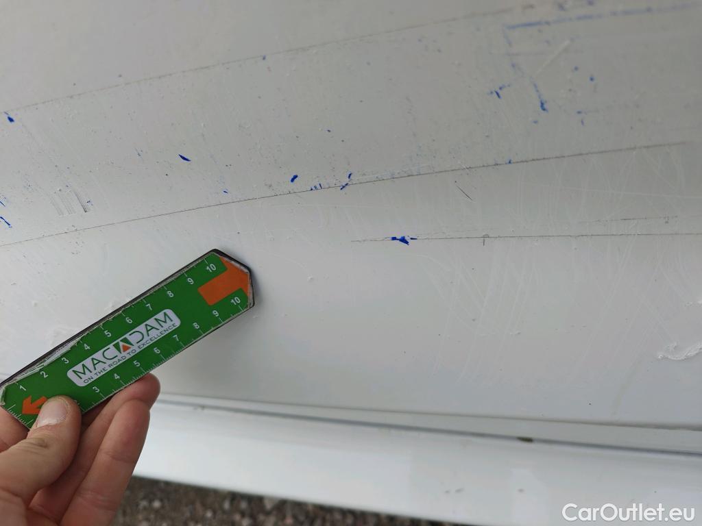  Toyota  Yaris TOYOTA  / 2020 / 5P / berlina con portón 1.5 120H Active Tech #12