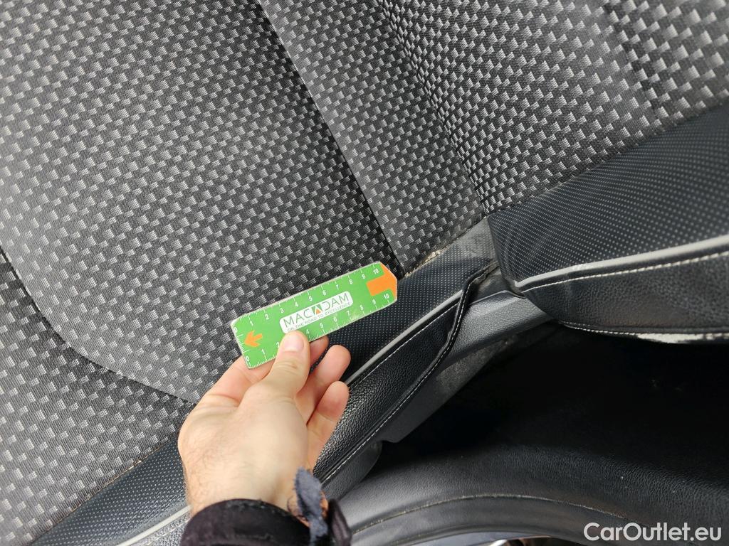  KIA  XCeed KIA  / 2019 / 5P / todoterreno 1.6 GDi PHEV 104kW (141CV) eTech #52