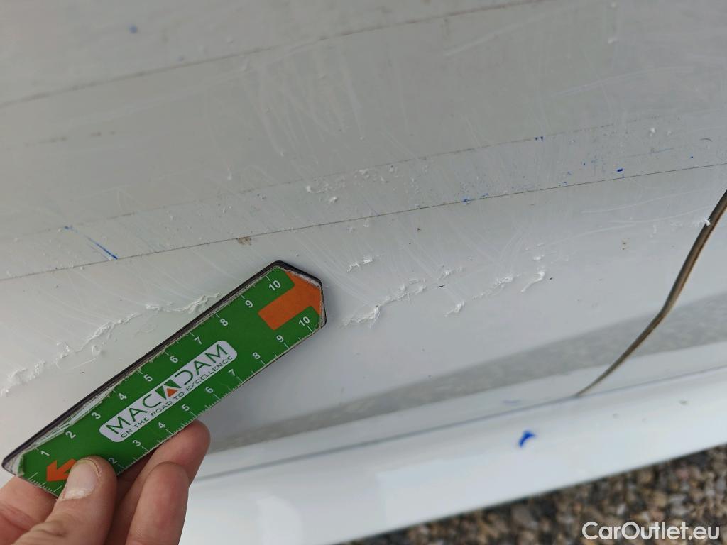  Toyota  Yaris TOYOTA  / 2020 / 5P / berlina con portón 1.5 120H Active Tech #13