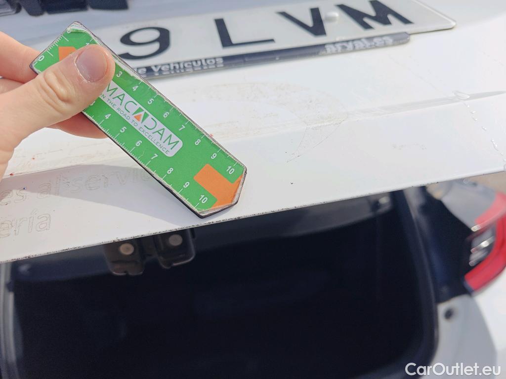  Toyota  Yaris TOYOTA  / 2020 / 5P / berlina con portón 1.5 120H Active Tech #3