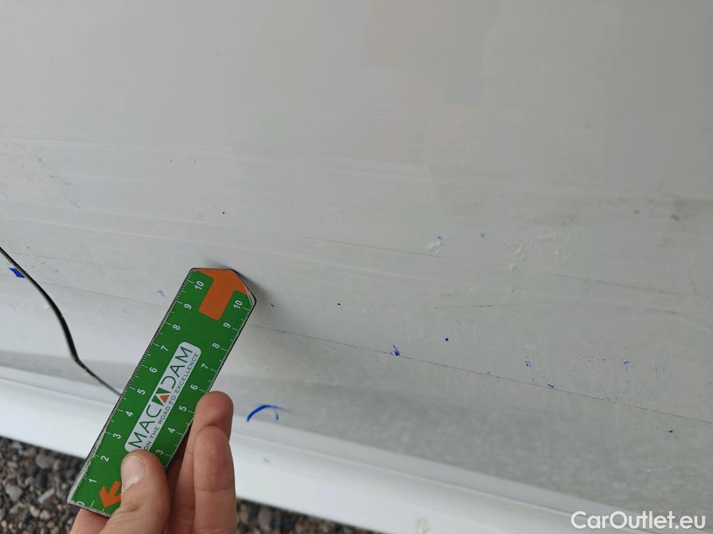  Toyota  Yaris TOYOTA  / 2020 / 5P / berlina con portón 1.5 120H Active Tech #19