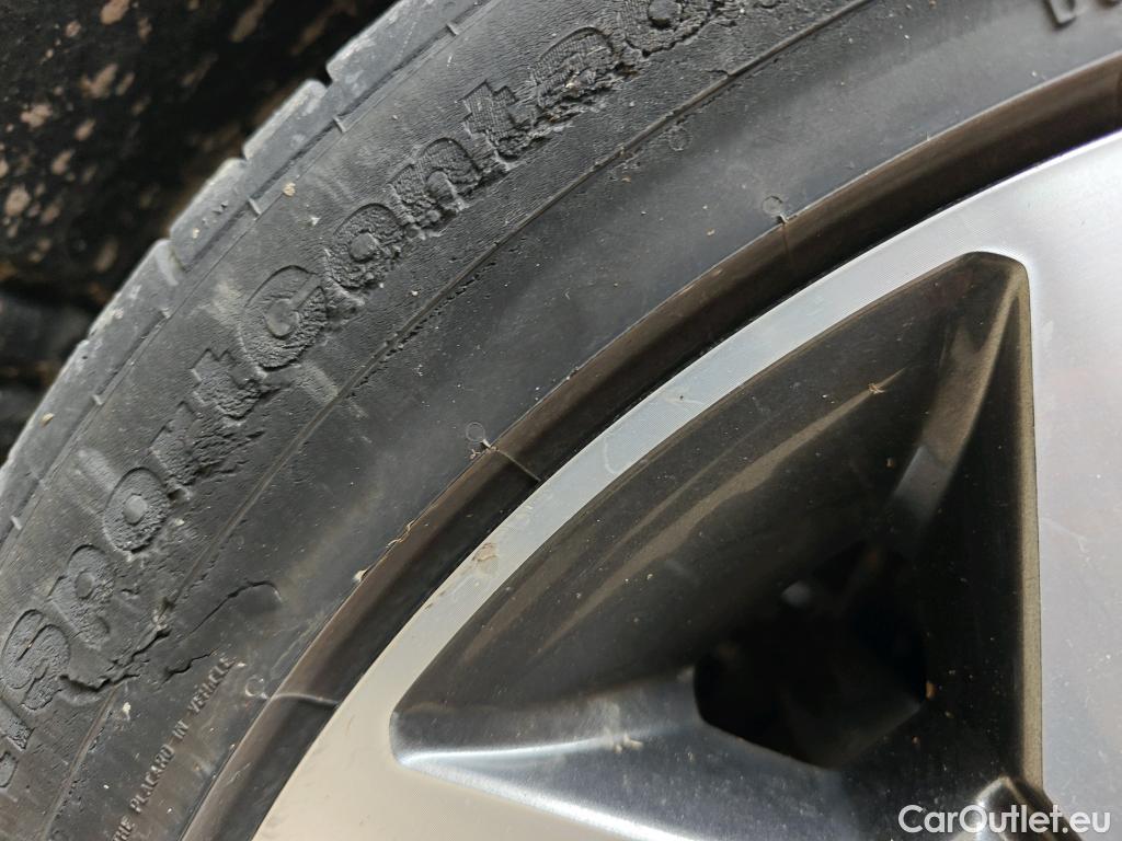  KIA  XCeed KIA  / 2019 / 5P / todoterreno 1.6 GDi PHEV 104kW (141CV) eTech #14