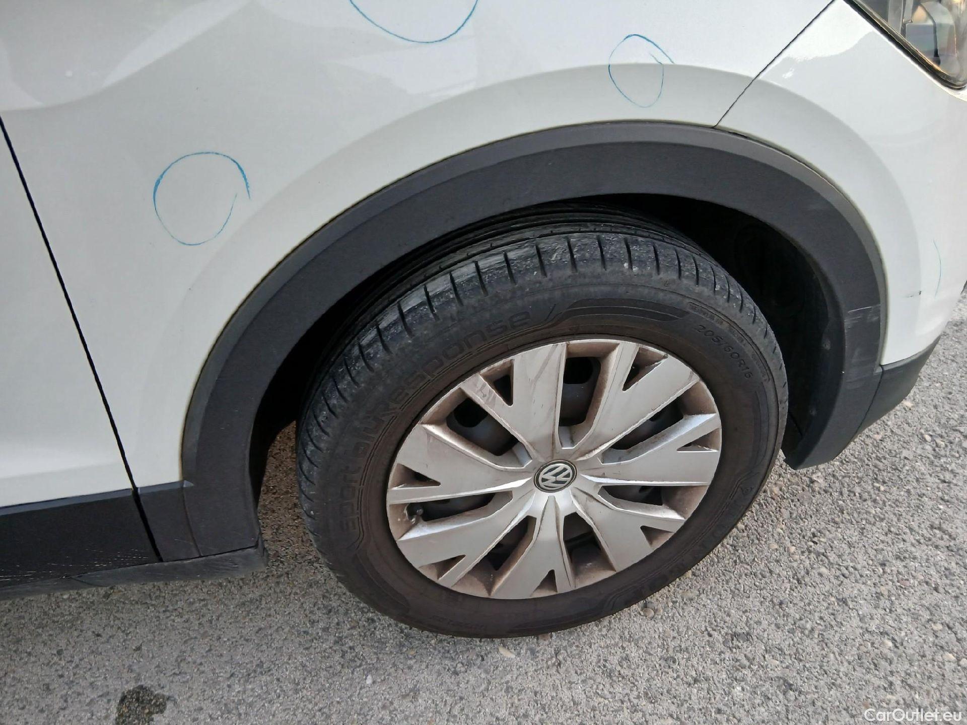  Volkswagen  T-CROSS VOLKSWAGEN  / 2018 / 5P / todoterreno Edition 1.0 TSI 70kW (95CV) #35