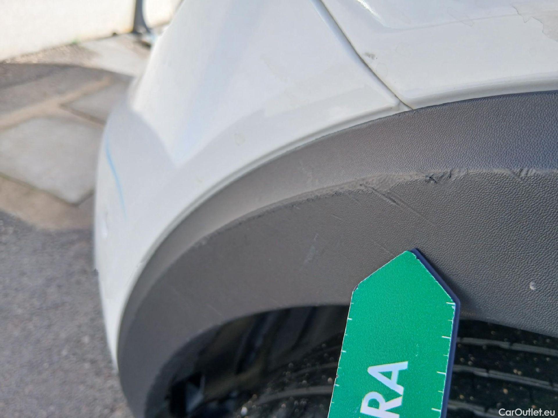  Mercedes  GLB MERCEDES-BENZ  / 2019 / 5P / todoterreno 2.0  200 D 4MATIC DCT 110KW (150CV) #13