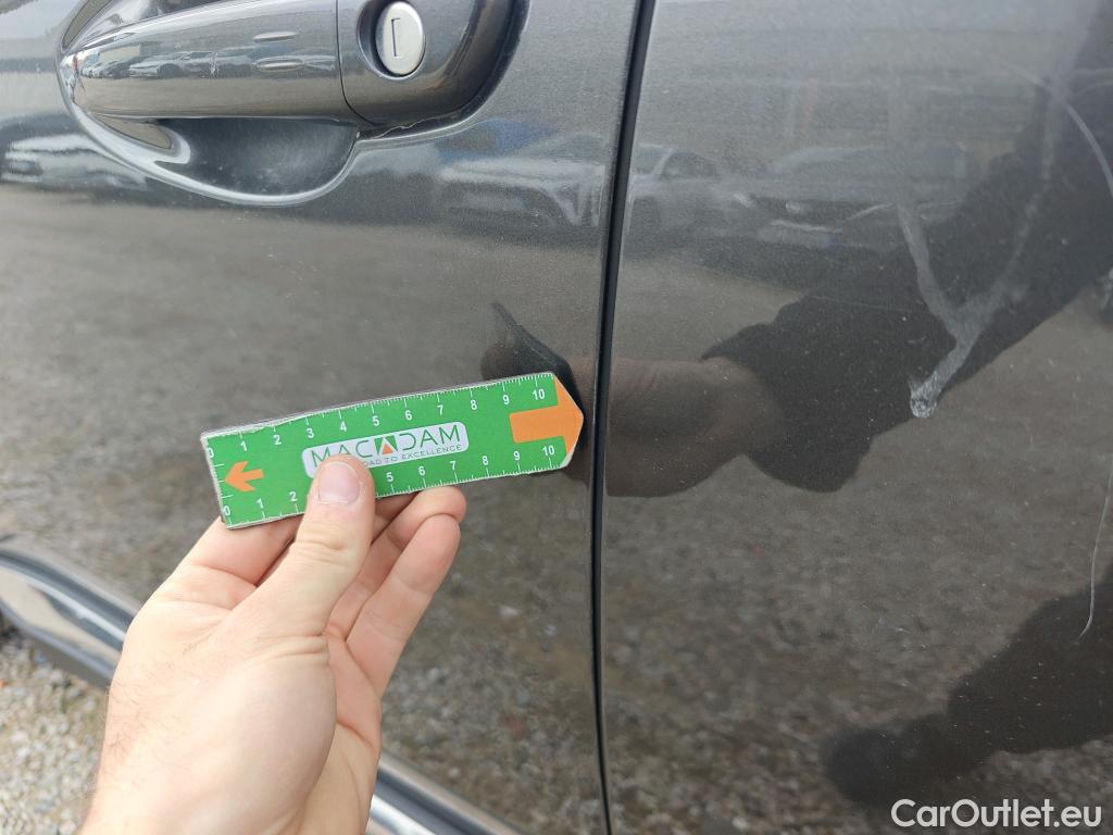  Peugeot  3008 PEUGEOT  Hybrid / 2020 / 5P / todoterreno 225 e-EAT8 Allure (AC2) #33