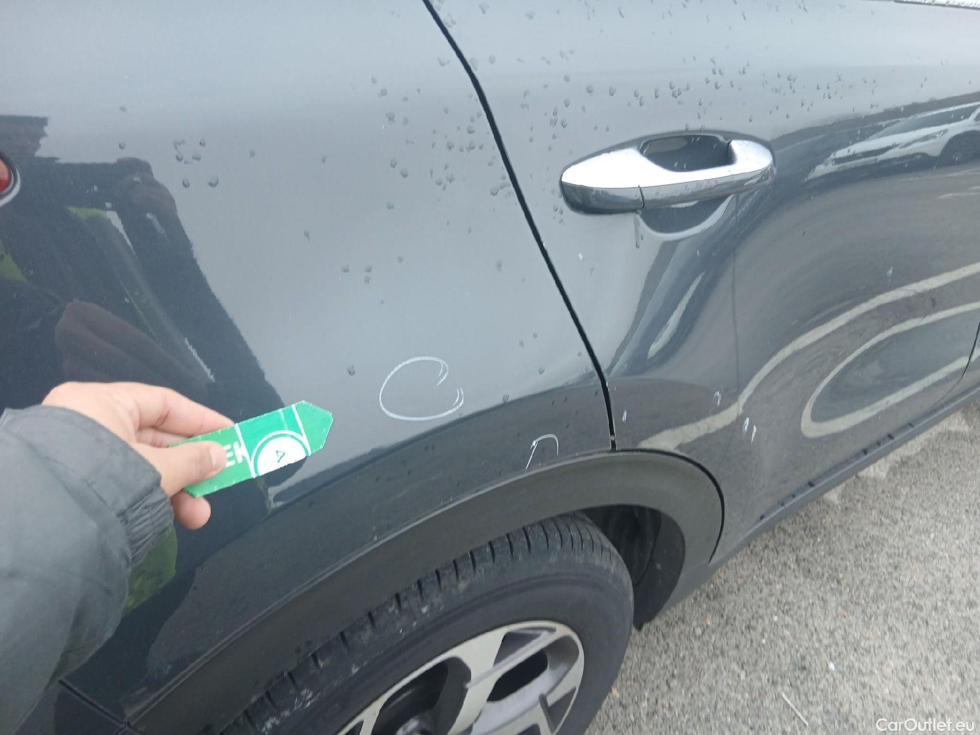  KIA  Sportage KIA  1.6MHEV Drive 100kW(136CV) 4x2(Crist Tintados)(CX) #19