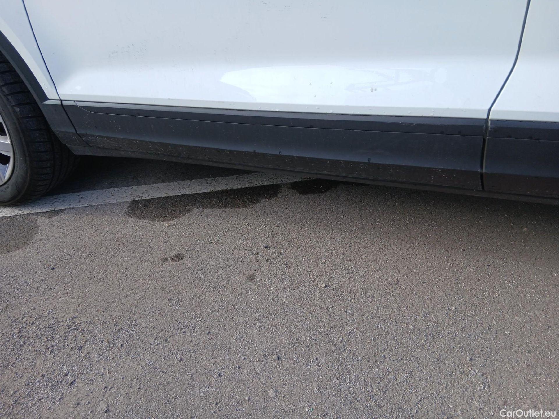  Volkswagen  T-ROC VOLKSWAGEN  / 2017 / 5P / todoterreno Advance 1.0 TSI 85kW (115CV) (CX) #11