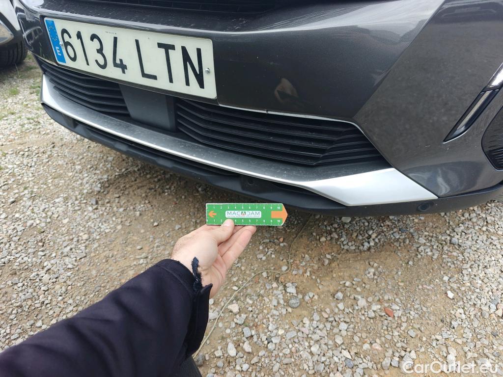  Peugeot  3008 PEUGEOT  Hybrid / 2020 / 5P / todoterreno 225 e-EAT8 Allure (AC2) #28