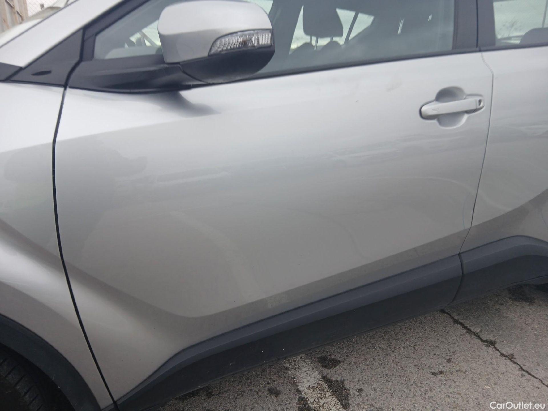  Toyota  C-HR TOYOTA  / 2019 / 5P / todoterreno 1.8 125H Active #9