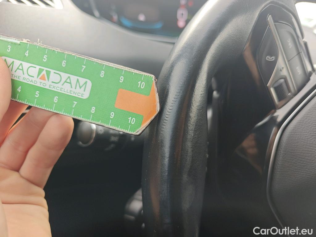  Peugeot  3008 PEUGEOT  Hybrid / 2020 / 5P / todoterreno 225 e-EAT8 Allure (AC2) #20