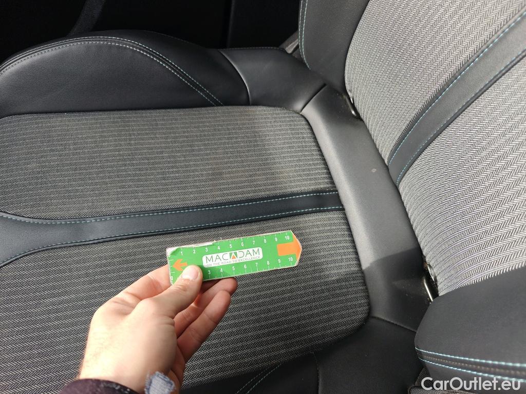  Peugeot  3008 PEUGEOT  Hybrid / 2020 / 5P / todoterreno 225 e-EAT8 Allure (AC2) #13