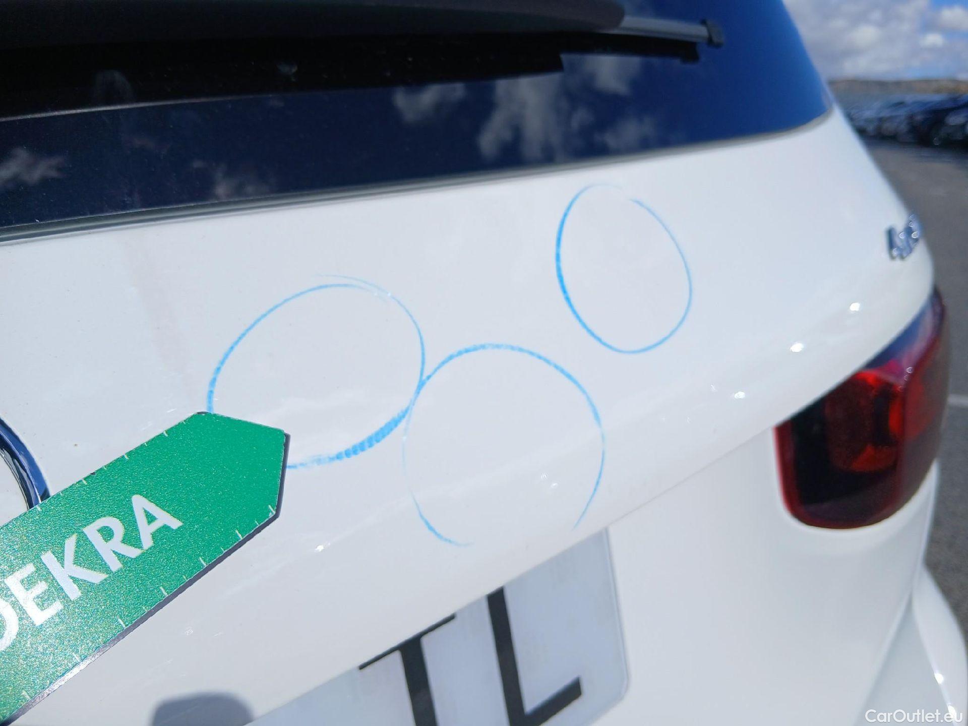  Mercedes  GLB MERCEDES-BENZ  / 2019 / 5P / todoterreno 2.0  200 D 4MATIC DCT 110KW (150CV) #33