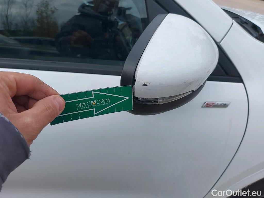  Ford  Kuga FORD  / 2019 / 5P / todoterreno ST-Line X 2.5 Duratec PHEV 165kW Auto #17