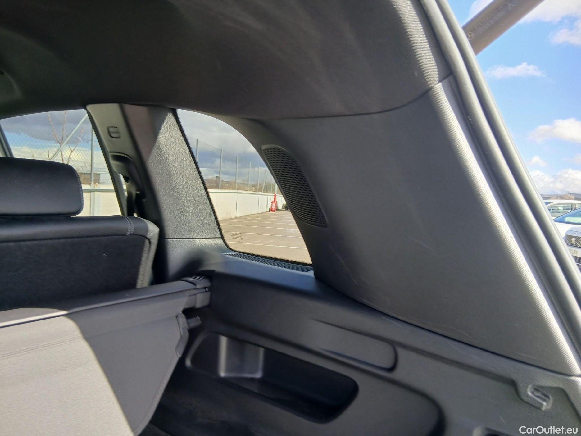  Mercedes  GLB MERCEDES-BENZ  / 2019 / 5P / todoterreno 2.0  200 D 4MATIC DCT 110KW (150CV) #38