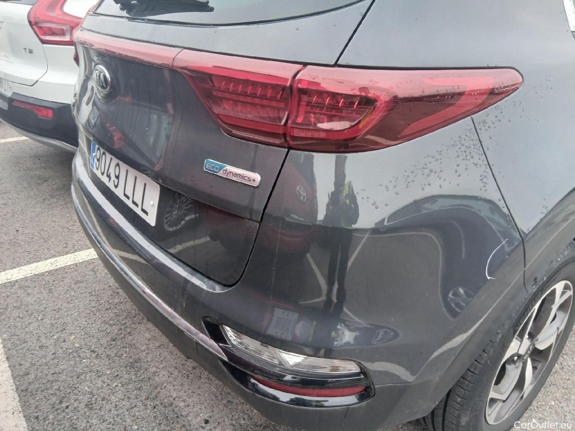  KIA  Sportage KIA  1.6MHEV Drive 100kW(136CV) 4x2(Crist Tintados)(CX) #16