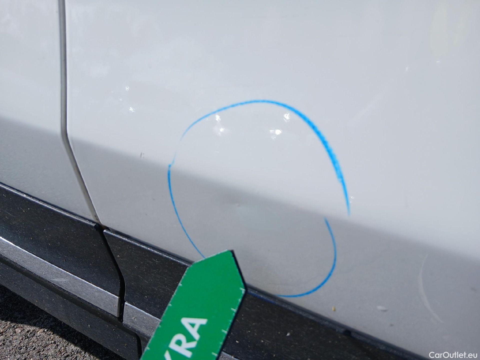  Mercedes  GLB MERCEDES-BENZ  / 2019 / 5P / todoterreno 2.0  200 D 4MATIC DCT 110KW (150CV) #49