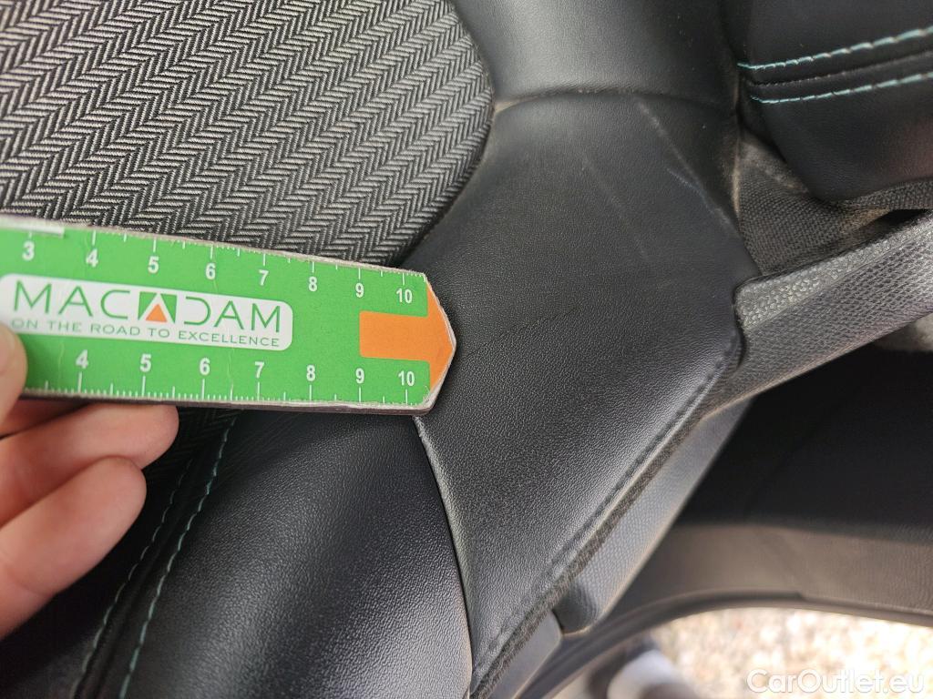  Peugeot  3008 PEUGEOT  Hybrid / 2020 / 5P / todoterreno 225 e-EAT8 Allure (AC2) #10