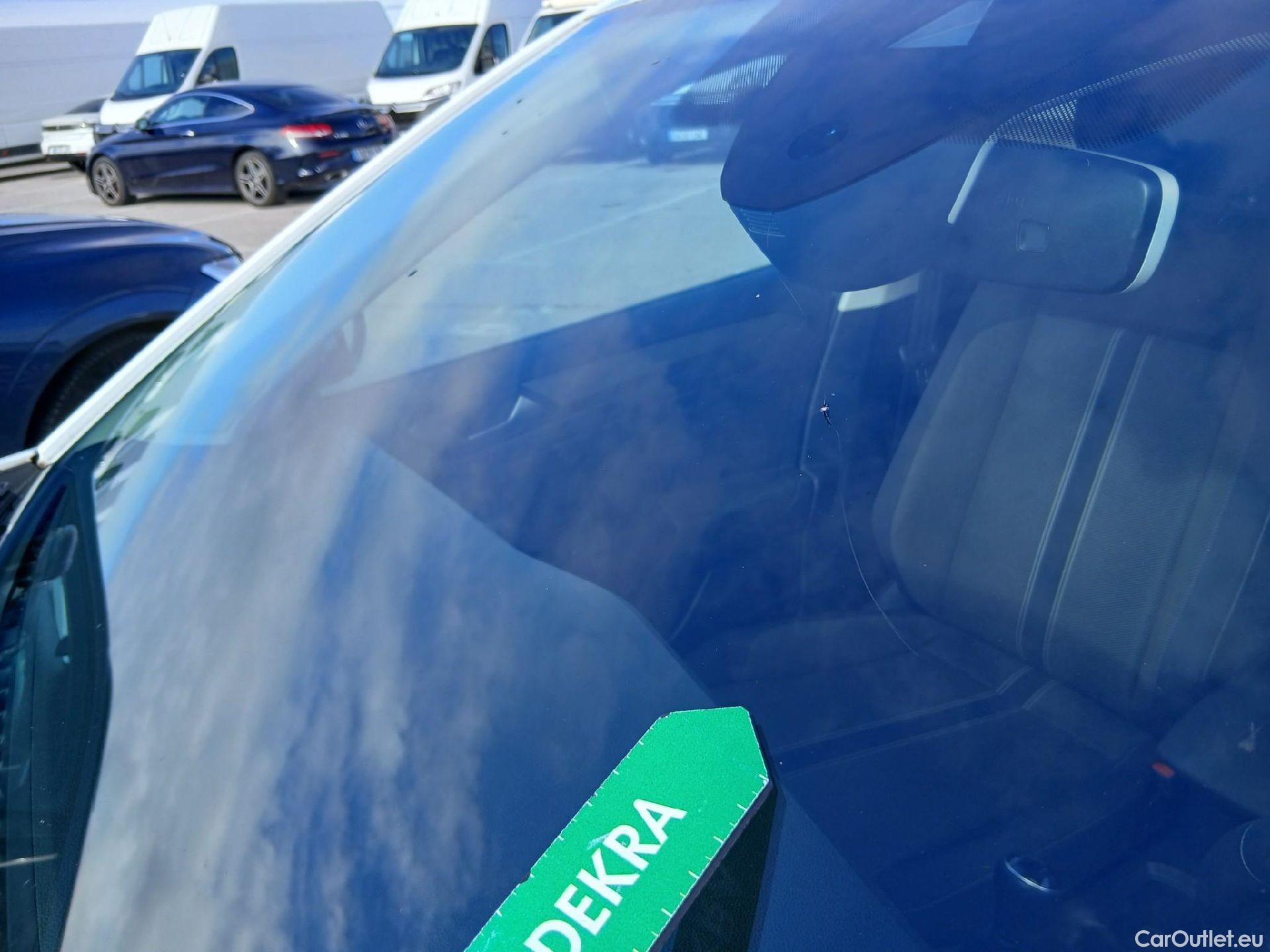  Volkswagen  T-ROC VOLKSWAGEN  / 2017 / 5P / todoterreno Advance 1.0 TSI 85kW (115CV) (CX) #1