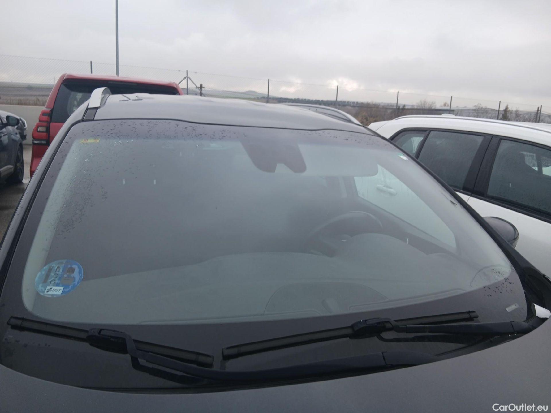  KIA  Sportage KIA  1.6MHEV Drive 100kW(136CV) 4x2(Crist Tintados)(CX) #13