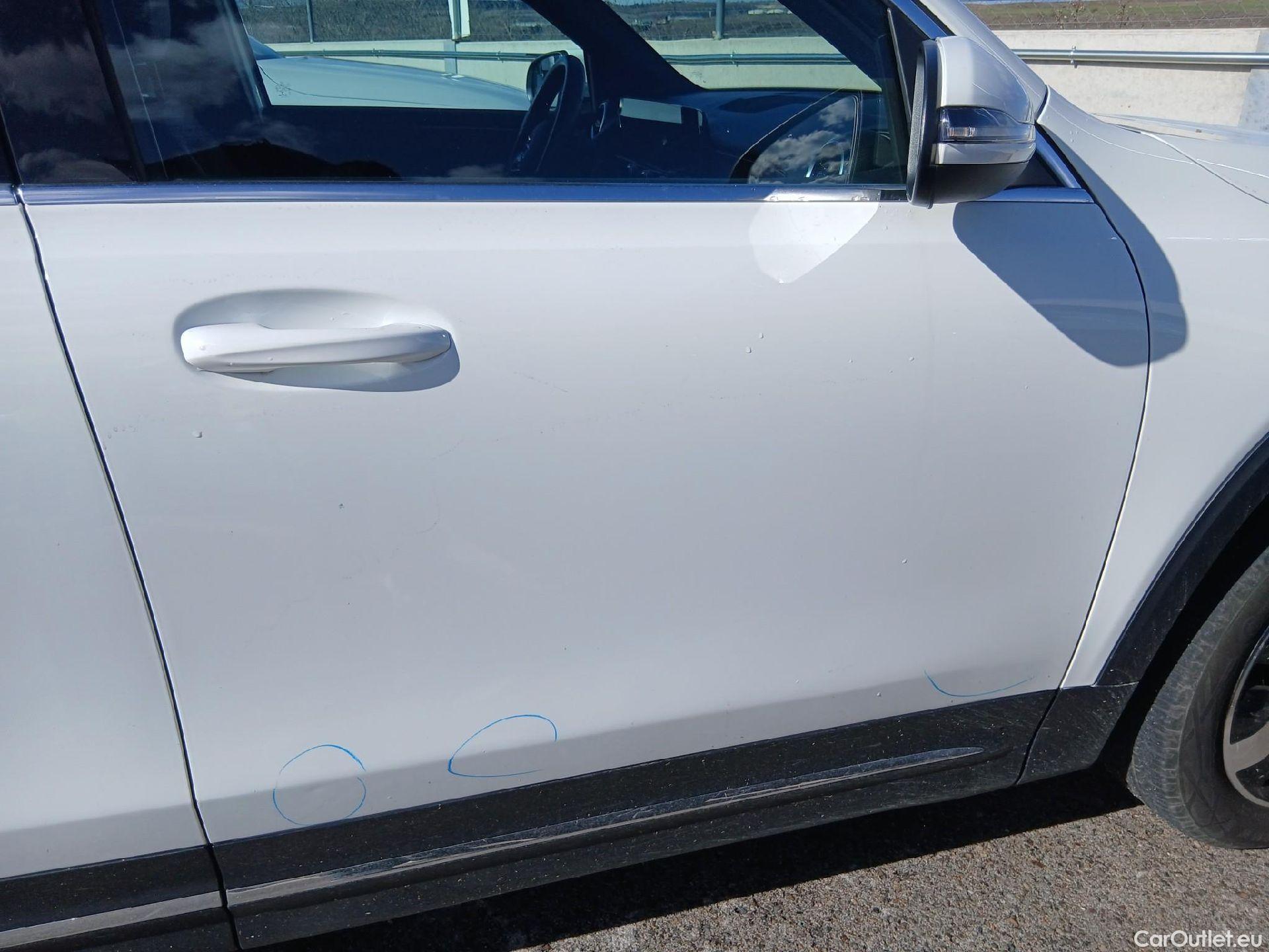  Mercedes  GLB MERCEDES-BENZ  / 2019 / 5P / todoterreno 2.0  200 D 4MATIC DCT 110KW (150CV) #48